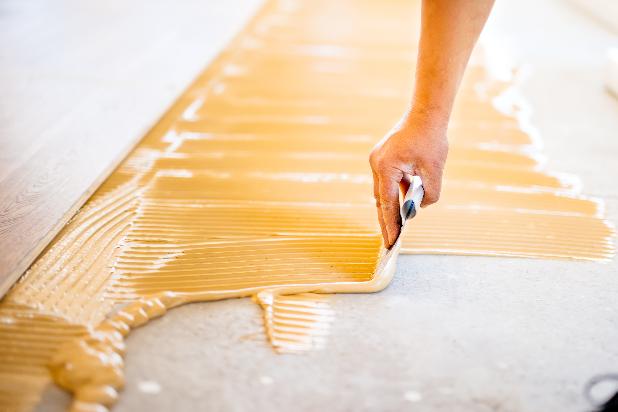 d22 Handwerker / Professionelle Anwendungen Bodenbelagsklebstoffe